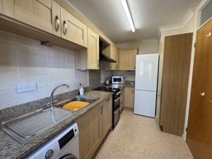 Kitchen- click for photo gallery